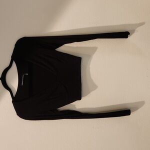 Naked Wardrobe Deep V-Neck Cropped Long Sleeve Top in black R6